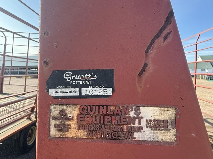 #109-•-20'-gruett's-tandem-bale-rack-image-3