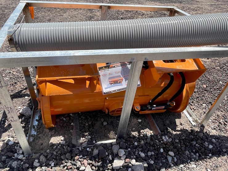 #2407-•-unused-2026-landhonor-double-discharge-concrete-mixer-attachment-image-9