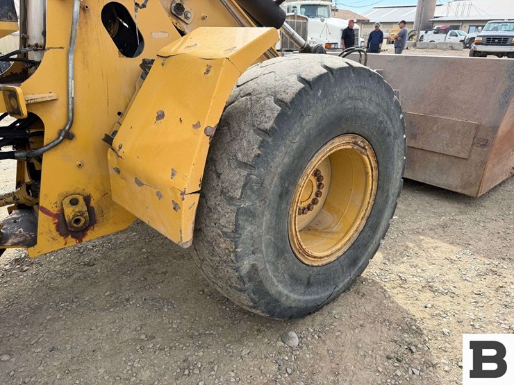 2005-caterpillar-930g-image-38