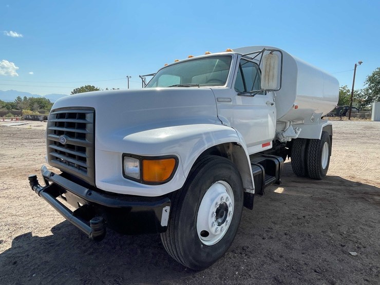 1997-ford-f800-image-52