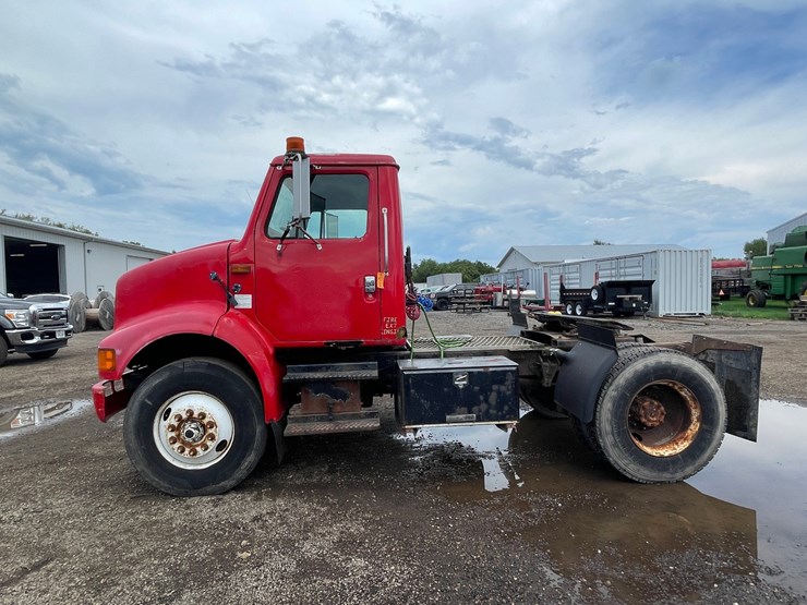 1991-international-7100-image-8