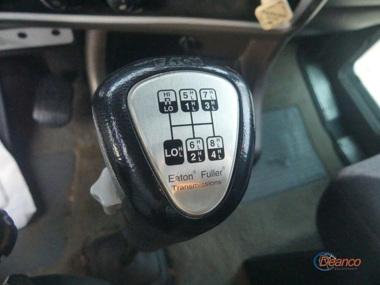 2009-kenworth-t800-image-21