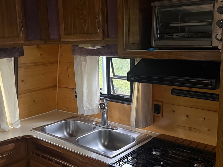 #5944-•-1996-dutchmen-camper-(shawano,-wi)-(has-wi-title)-image-43