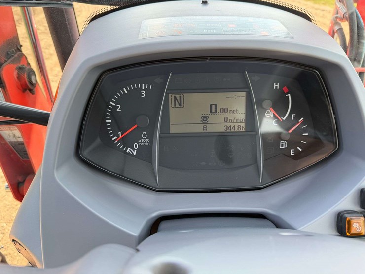 kubota-m4-071-image-25
