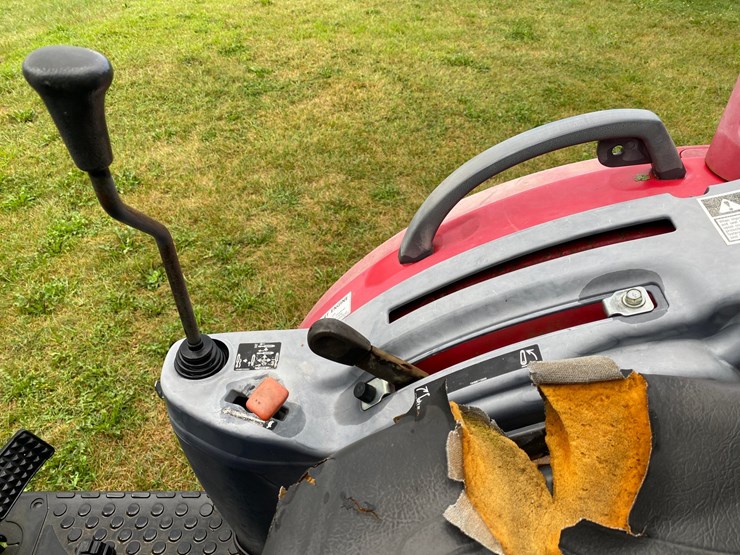 mahindra-1538-hst-image-37
