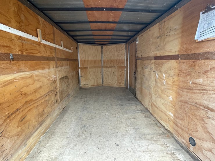 #2959-•-2017-rc-tandem-axle-enclosed-trailer-(no-title)-image-41
