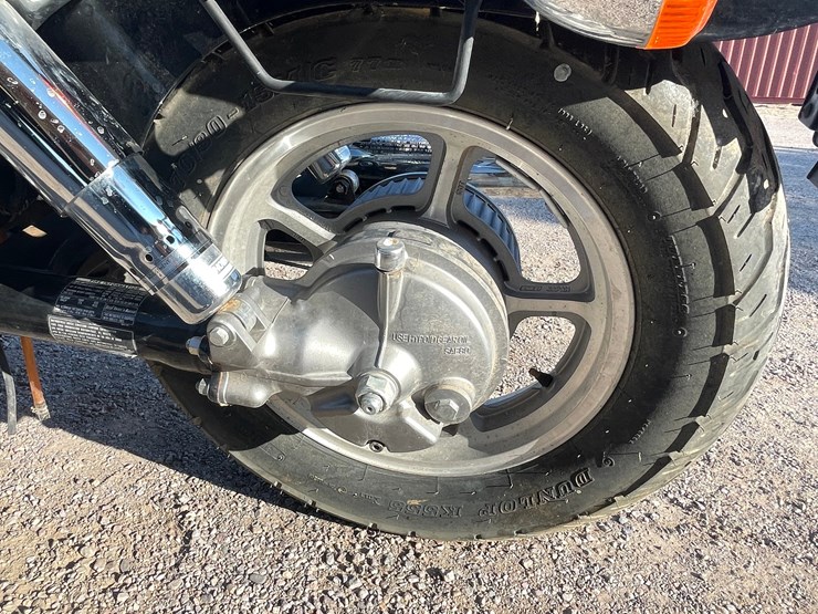 #1863-•-2006-honda-vt1100-(has-nm-title)-image-11