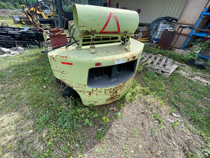 #135-•-clark-forklift-(shawano,-wi)-image-24