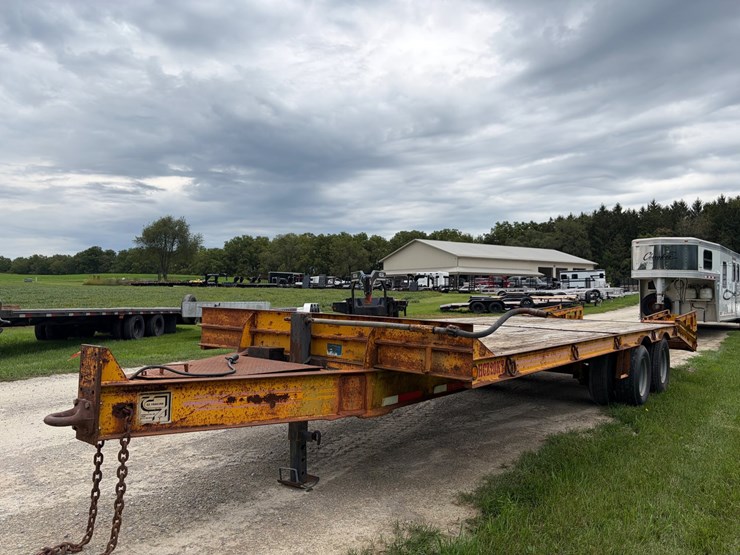 #702-•-1996-holden-cz-deckover-tandem-dually-trailer-(has-wi-title)(helenville,-wi)-image-1