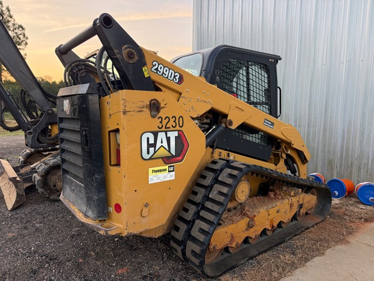 2021-caterpillar-299d3-image-3