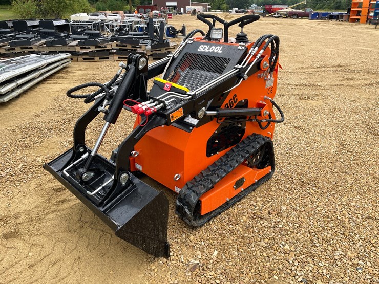 #1260-•-mms-skid-steer-loader-image-1