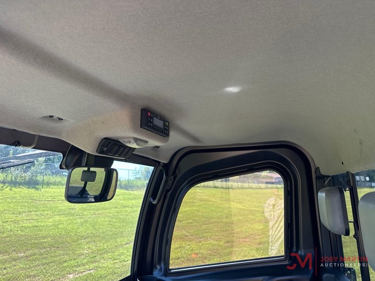 2024-kubota-rtv-x1100c-image-21