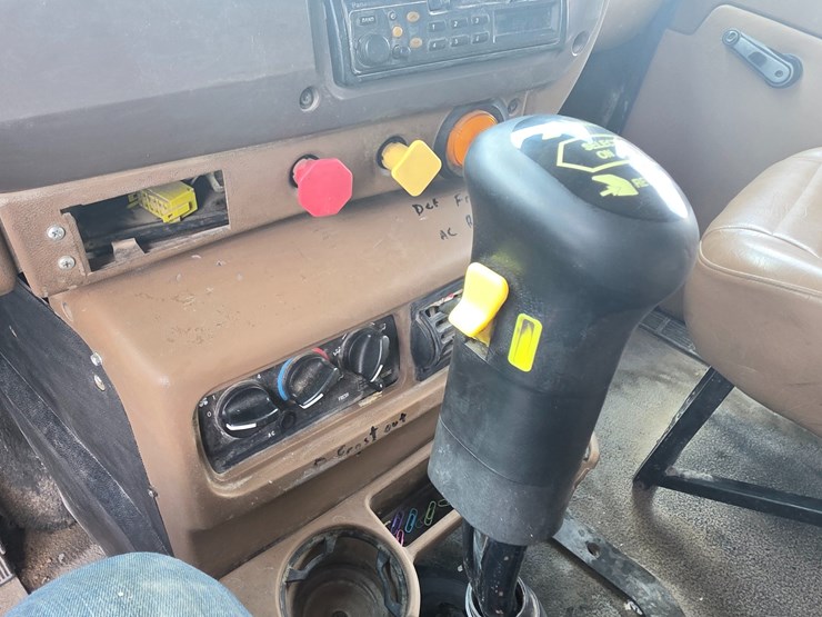 #25404-•-2003-mack-cv713-granite-tandem-axel-dump-truck-image-85