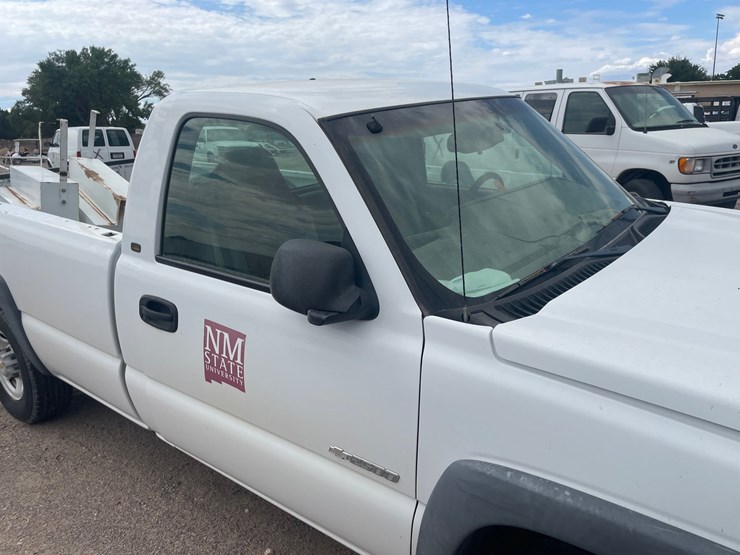 #1877-•-2003-chevy-silverado-pick-up-truck-(has-nm-title)-(offsite-at-nmsu)-image-16