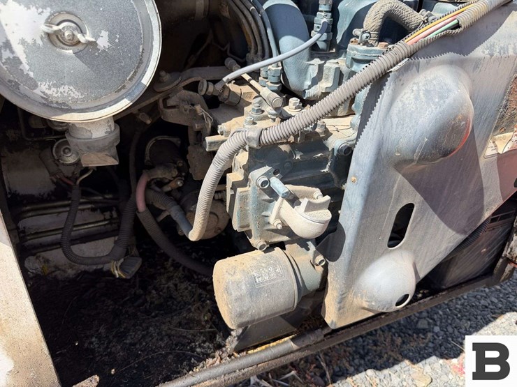 1991-bobcat-743b-image-22