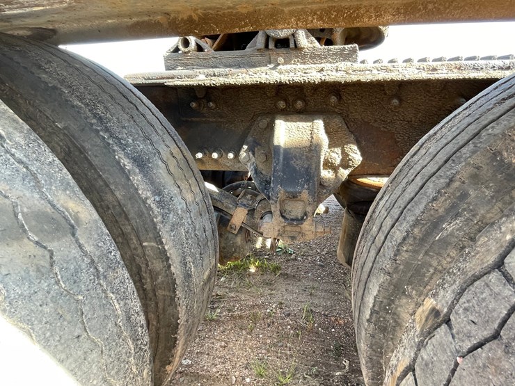 2014-kenworth-t880-image-29
