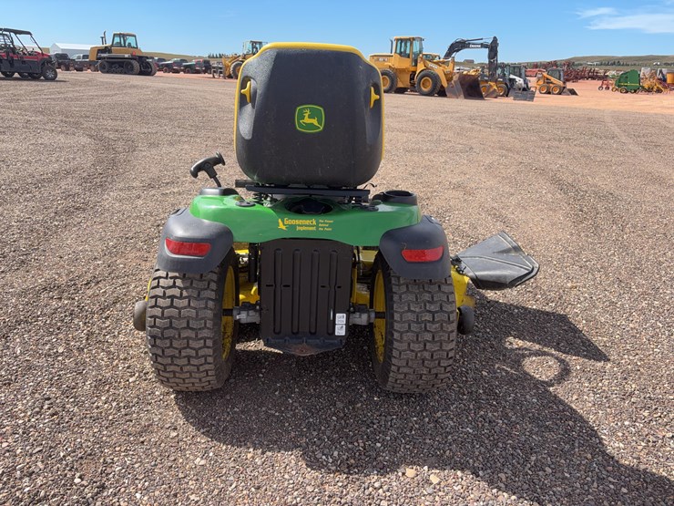 2018-john-deere-e180-image-3