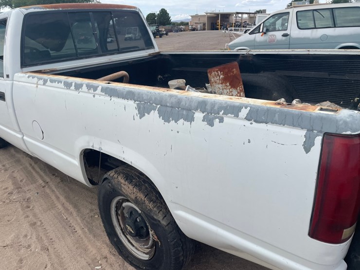 #1875-•-1992-chevy-1/2-ton-pickup-truck-(has-nm-title)-(offsite-at-nmsu)-image-6