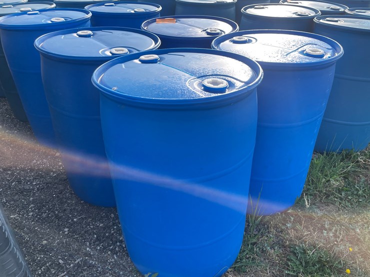 #5123-•-(4)-55-gallon-plastic-drums-image-3