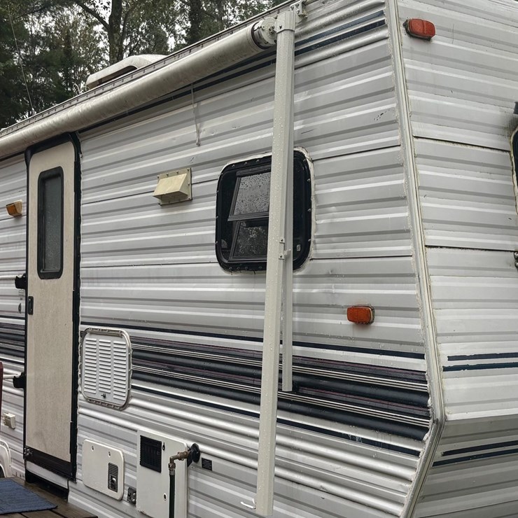 #5944 • 1996 Dutchmen Camper (Shawano, WI) (Has WI Title)