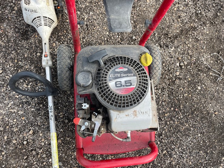 #5087-•-briggs-and-stratton-pressure-washer-and-stihl-weed-wacker-image-5