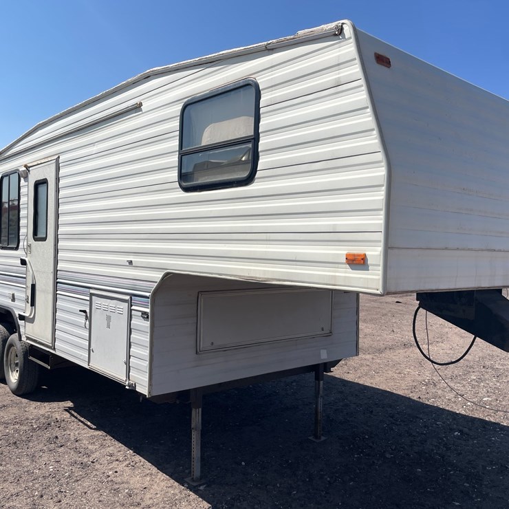 #1858 • 1994 Fleetwood Travel Trailer (Has NM Title)
