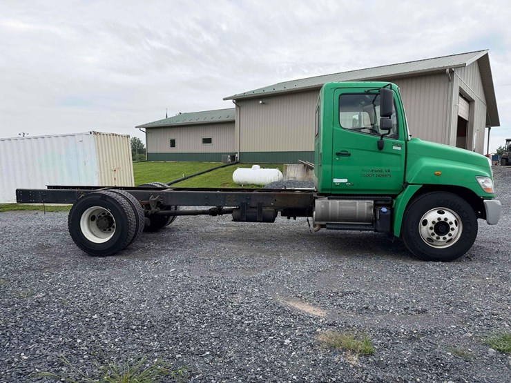 2013-hino-338-image-5