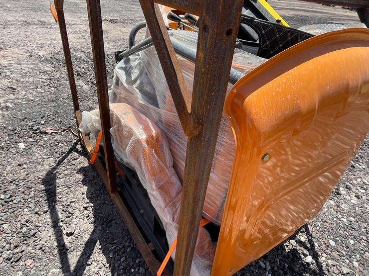 #2031-•-unused-2026-landhonor-mini-excavator-image-11