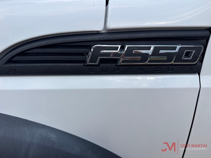 2016-ford-f550-xl-image-12