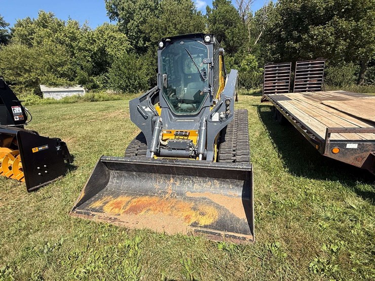 deere-331g-image-3