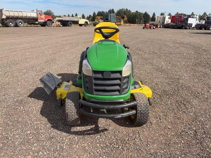 2018-john-deere-e180-image-6