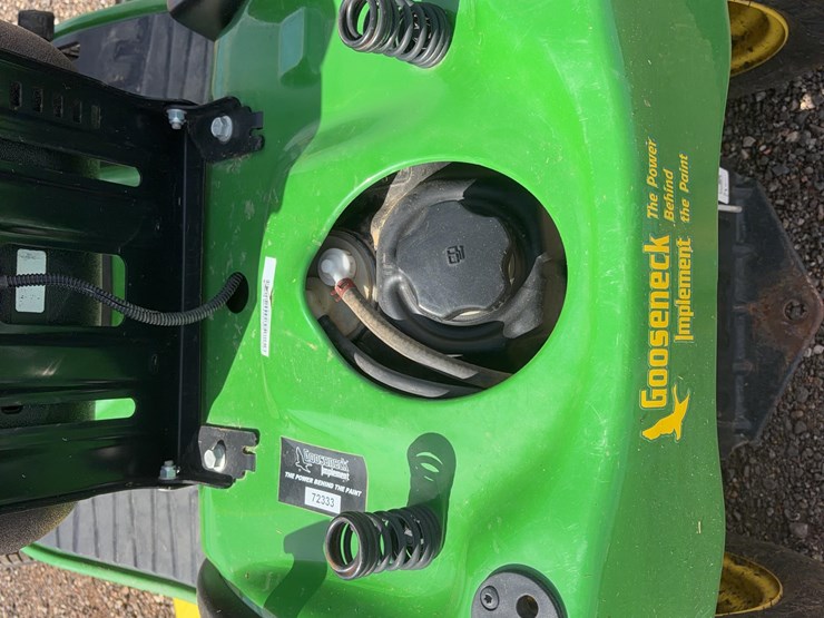 2018-john-deere-e180-image-9