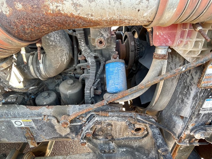 2014-kenworth-t880-image-36