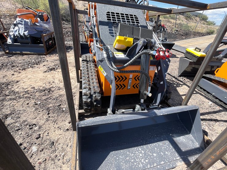 #2066-•-unused-2026-landhonor-mini-skid-steer-loader-image-25