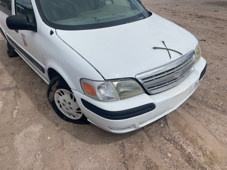 2002-chevrolet-venture-image-12