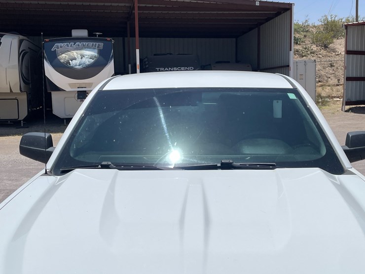#1864-•-2018-chevy-work-truck-(has-nm-title)-image-23