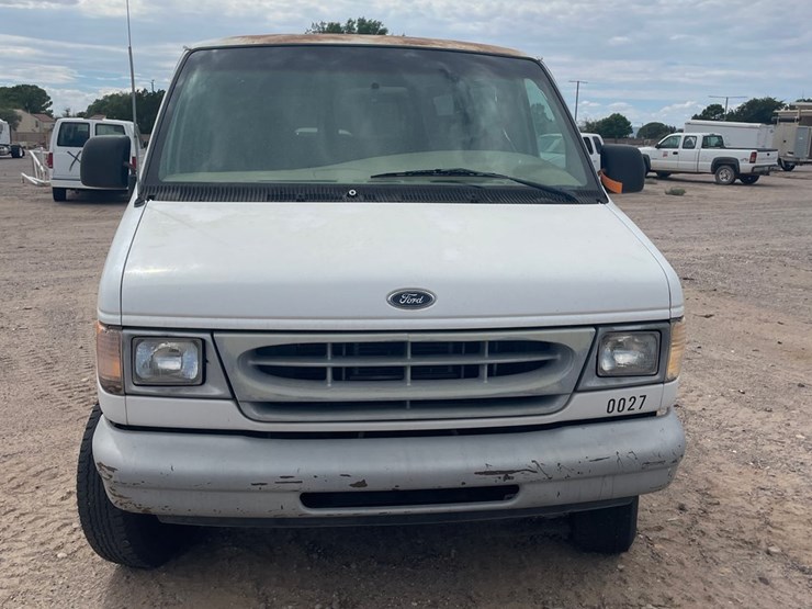 2000-ford-e350-image-3