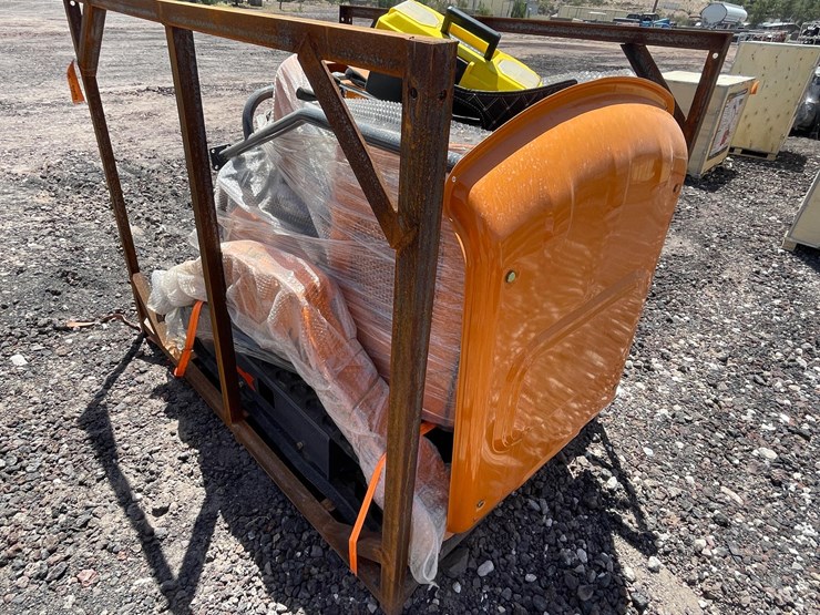 #2031-•-unused-2026-landhonor-mini-excavator-image-31