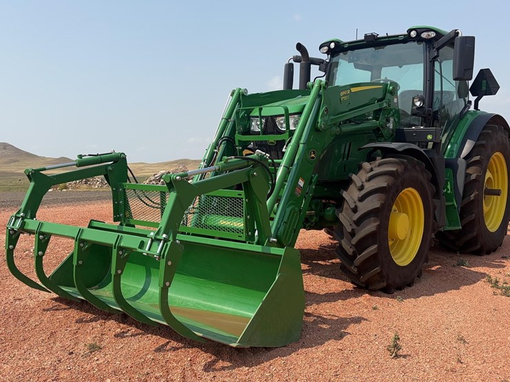 2020-john-deere-6155r-image-1