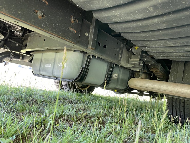 2021-ford-e350-image-86