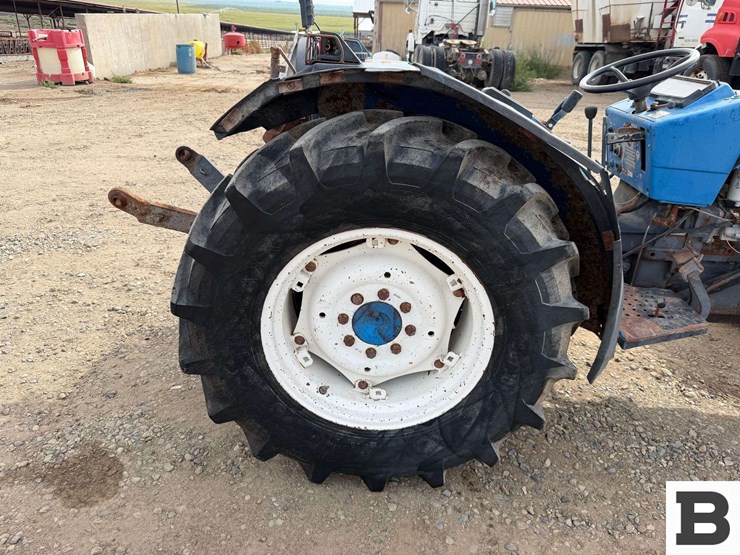 ford-tractor-image-24