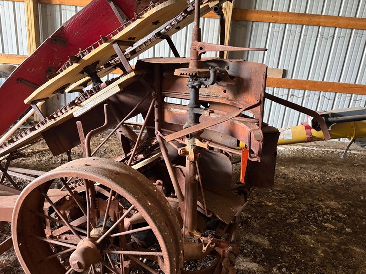 #628-•-mccormick-one-row-corn-binder-(oak-creek,-wi)-image-5