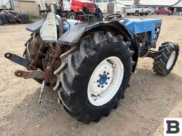 ford-tractor-image-23