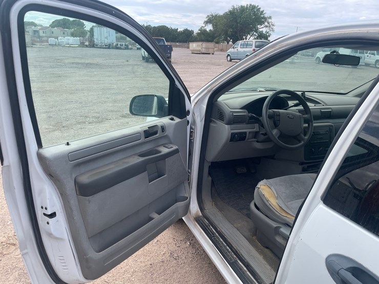 2006-ford-freestar-image-12