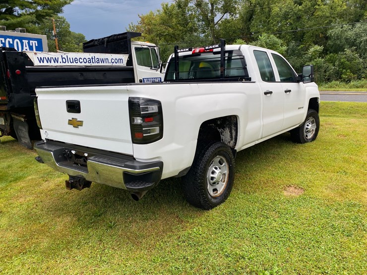 2015-chevrolet-2500-image-6