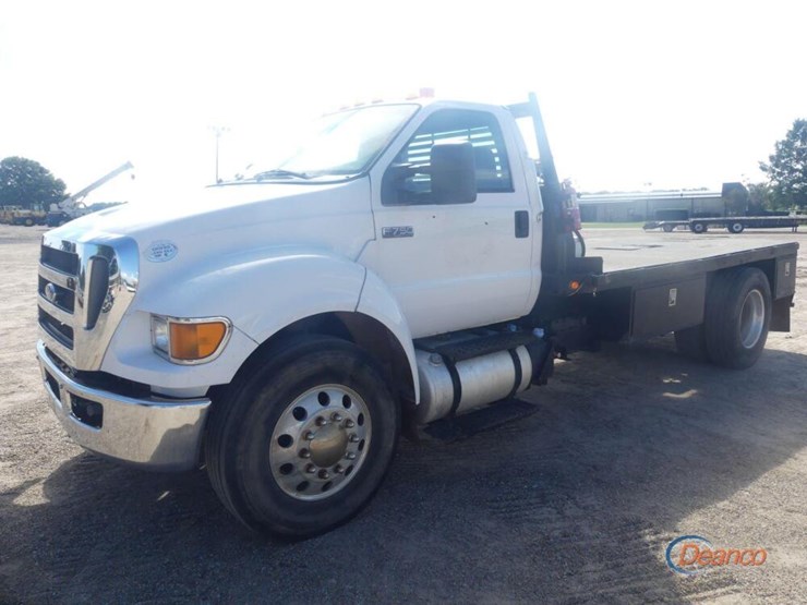 2015-ford-f750-image-18