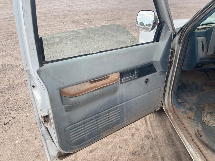 #1875-•-1992-chevy-1/2-ton-pickup-truck-(has-nm-title)-(offsite-at-nmsu)-image-30