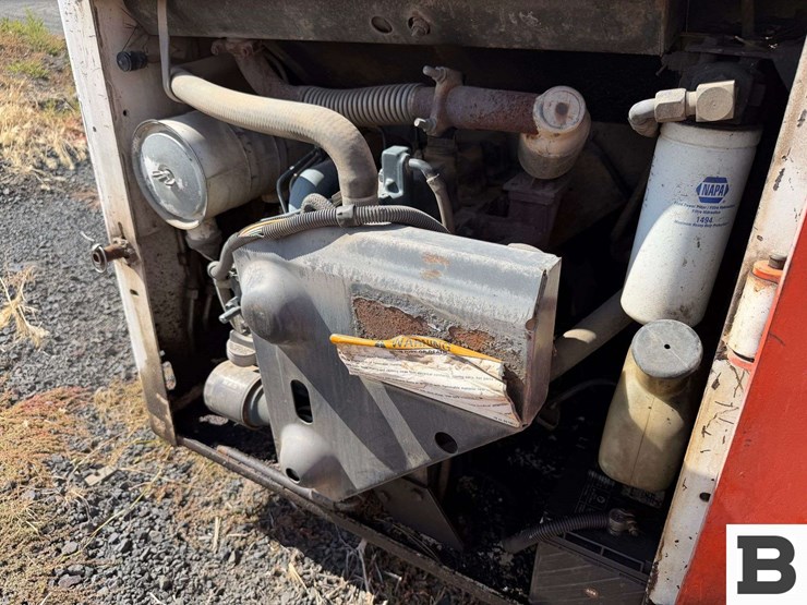 1991-bobcat-743b-image-24