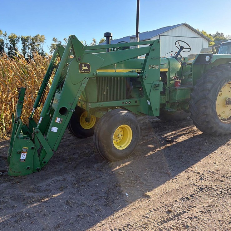 JOHN DEERE 4230