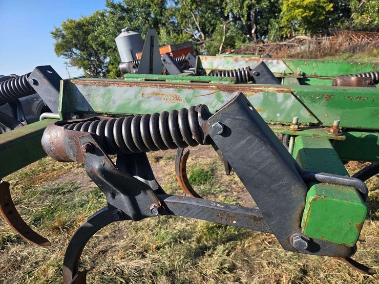 john-deere-714-image-8